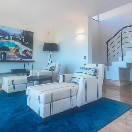 Esta Bonita Casa De Diseno Esta En La Costa De Llucmajor * Llucmajor